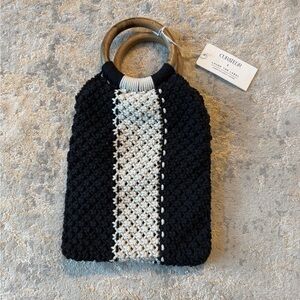 Curateur Black and White Knit Tote Bag